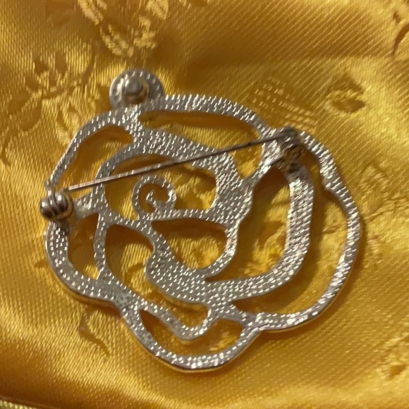 Ladies brooch - Picture 2 of 2